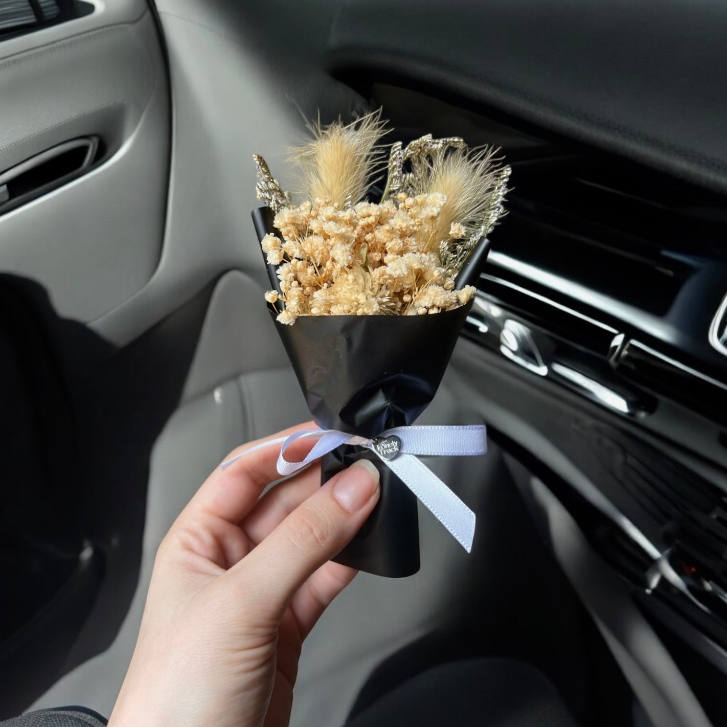 Dried Flower Car Air Freshener Bouquet 1